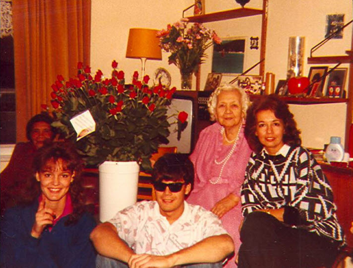 met tante fried, linda, rory en atje